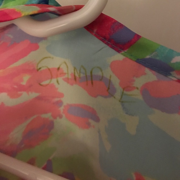 EUC Lilly Pulitzer Tunic Top Sample Size S - Picture 5 of 6